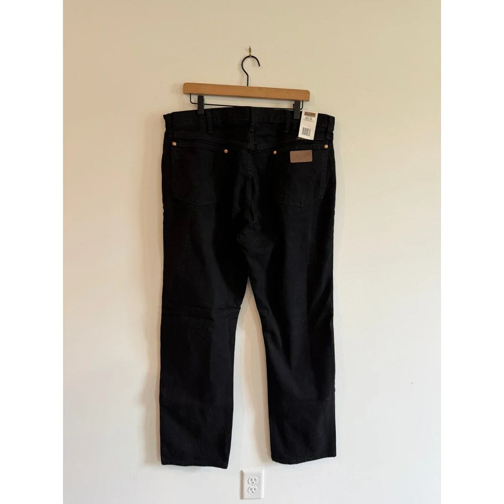 NWT Wrangler Shadow Canyon Cowboy Cut Jeans Black 13MWZWK 38x32